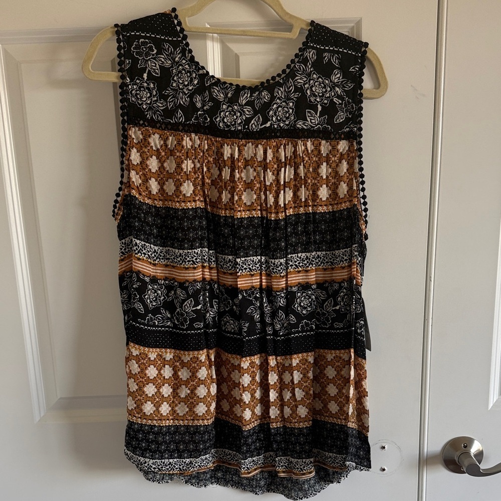 NWT New Directions Floral/Geometric Patterned Sleeveless Top - Black & Brown 2X